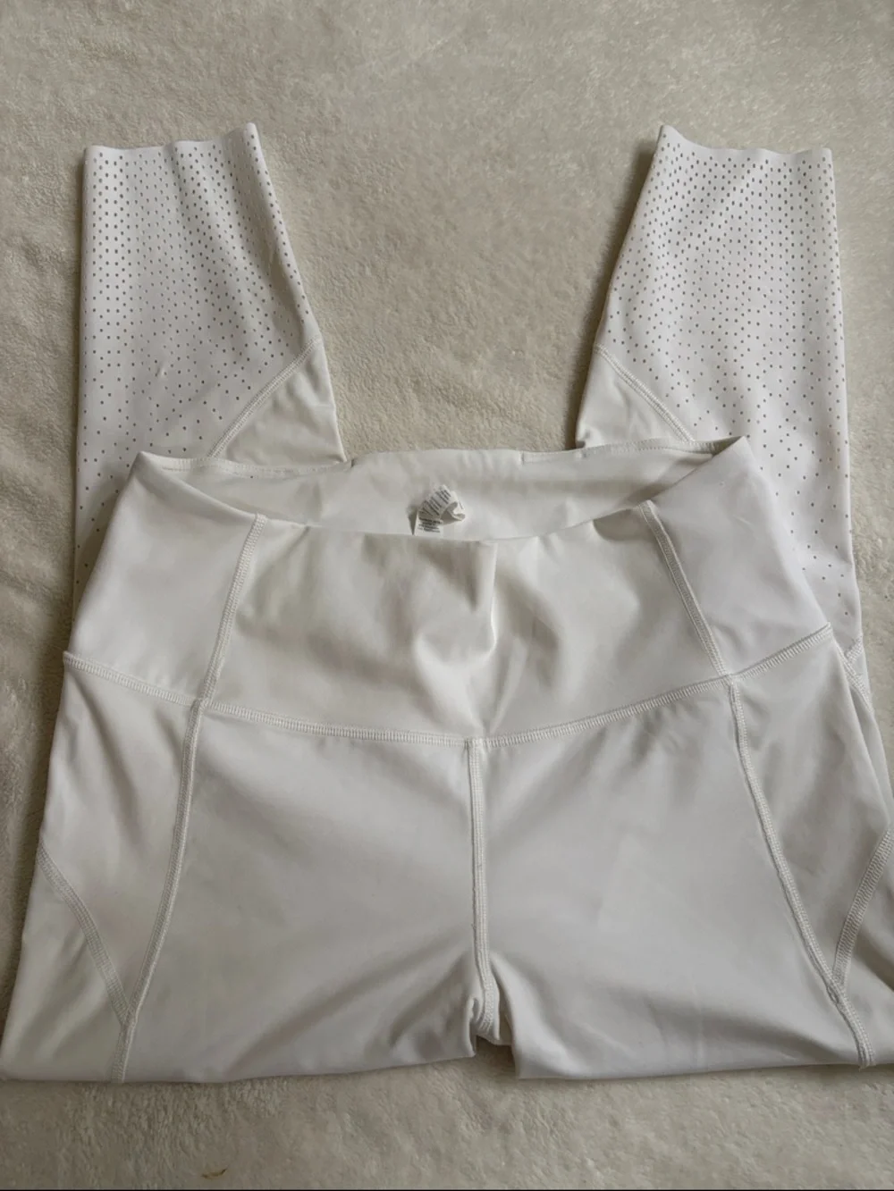 Lululemon White Wunder Train High Rise Tight 25” Size 12